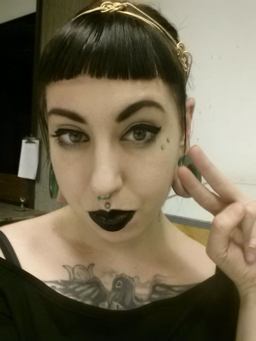 bevgodsgirls:  Yes, hello. This is me absolutely not being here for your stupid fucking opinions on how I’m supposed to feel about the things people say about me today. I look like a princess and I’m going to make some nice prints tonight.