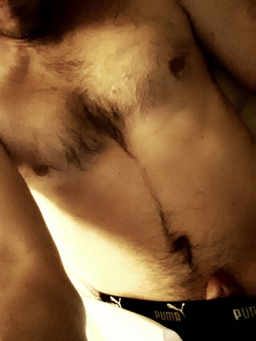 daddynhisgoodslut:  fuckinq-queen:  Can I join?  It’s a huge bed. There’s room for a party.  Peek-a-boo!! -fms