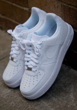 f0re1gn:  shoe-pornn:  Nike Air Force 1 Low-All