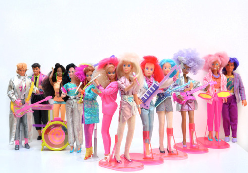 nrfb-batteriesnotincluded:My dream battle of the bands: Barbie and the Rockers VS  Jem and the Holog