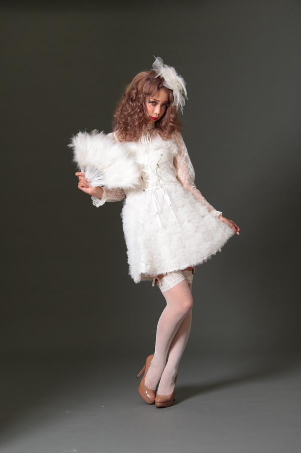gyaru-coordinates:  Brand: SwankissCarnival Dress : For Halloween, Available on the