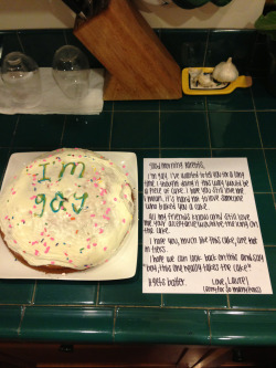 bitch-youdontknowmylife:  ellende-generes:  Left this for my parents.  THAT’S IT. THIS IS WHAT I’M DOING. THIS IS FUCKING PERFECT. LAUREL, YOU ARE THE BEST.  Awww ^-^ I would never do this to show my parents I&rsquo;m Bi. o//o I can&rsquo;t even bake.