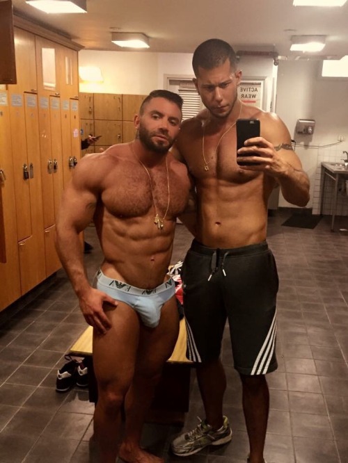 cuddlyuk-gay:    I generally reblog pics of guys with varying degrees of hair, if you want to check out some of the others, go to: http://cuddlyuk-gay.tumblr.com  