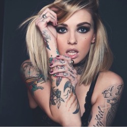 Awesome Tattoo Girls