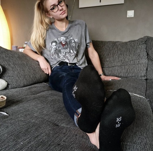 socksandfeet:Take a minute and soak in the beauty of @emmysfeetandsocks from Instagram.