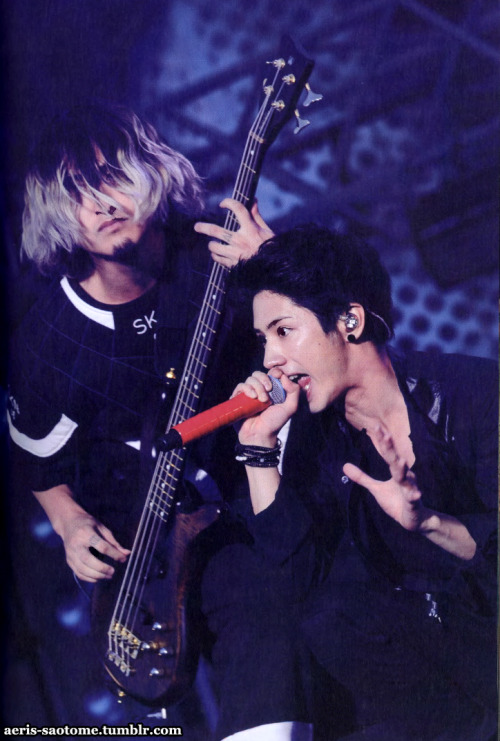 MIGHTY LONG FALL @ YOKOHAMA STADIUM BOOKThese are my scans, please do not remove watermark. Thank yo