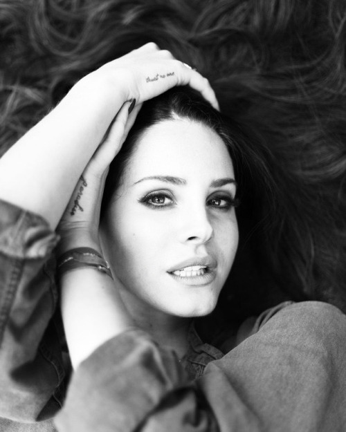 it-is-like-a-dark-paradise:  OUTTAKE: Lana Del Rey photographed by Mathieu Cesar for Libération Next (2014).