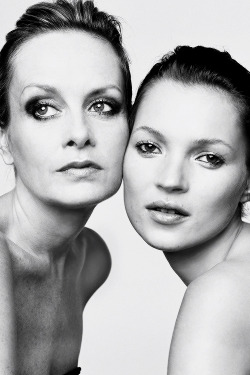 grantcary:  Twiggy and Kate photographed by Brigitte Lacombe in London, UK, 1999. 