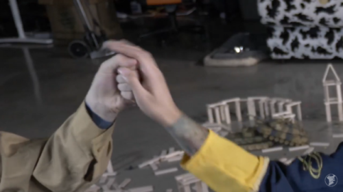 the-real-life-mess: Look at those two dorks, also for some reason the final hand screenshot really s