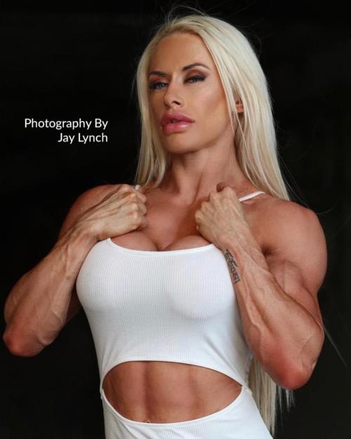 XXX musclevalkyries:Ultra hot Louise Rogers ❤❤ photo