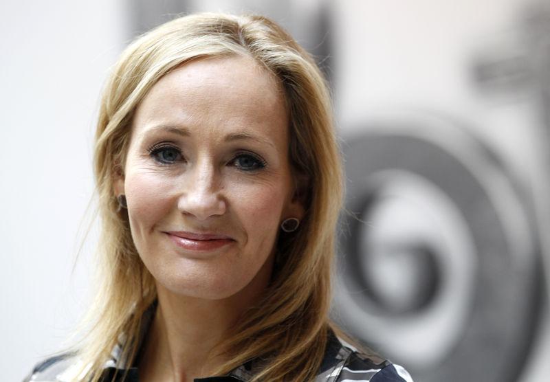 Author JK Rowling donates 1 million sterling to fight Scottish independence