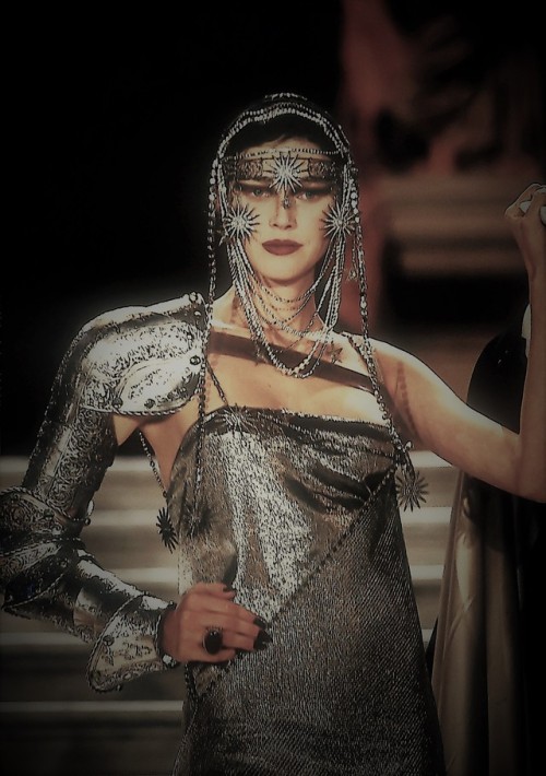 John Galliano for Christian Dior, Haute Couture, Spring Summer Collection, 1998.Tribute to Marchesa 