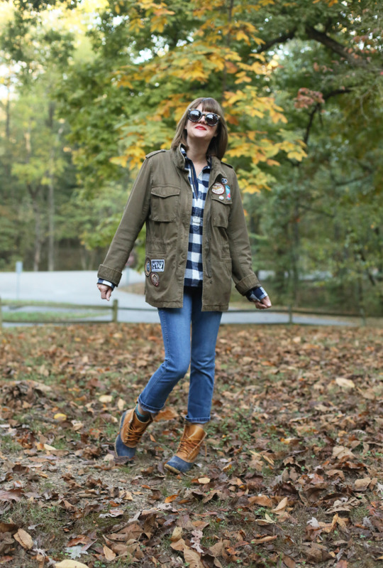 Camping Outfit, What to Wear Camping, Fall Outfit, Patch Jacket, How to Wear Patches