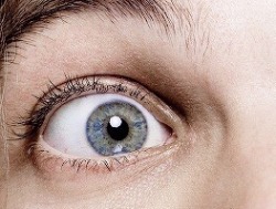 louistlips:  louis’s eyes look like the