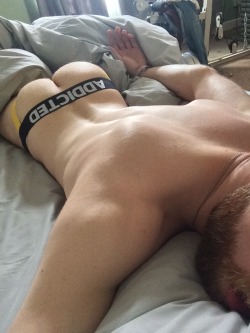 sexygayamateurs:  submission ;) 21yo