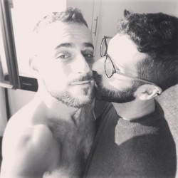 fuckyeahdudeskissing:  Fuck Yeah Dudes Kissing. A place to see men kiss on Tumblr. Submit a kiss.