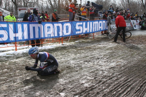 hudsoncyclocross:Lucie Chainel-Lefevere taking 3rd at Louisville 2013 World Championships.Wild!!