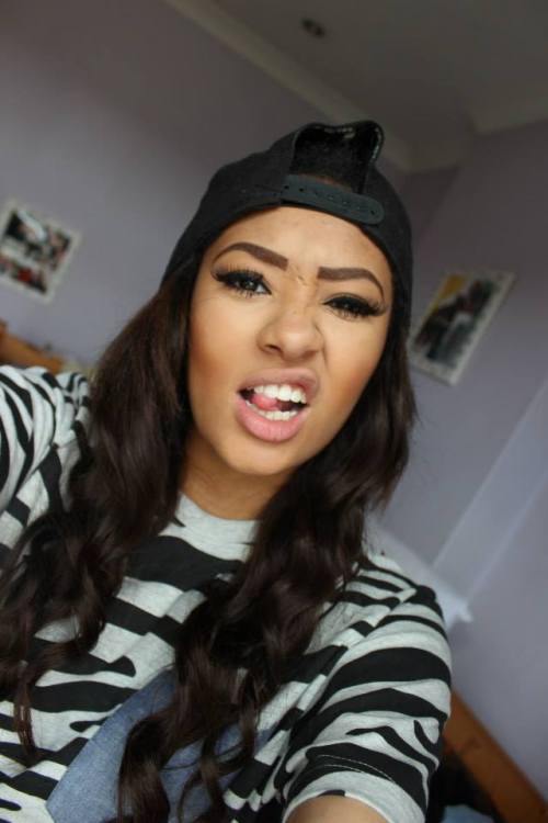 hellyeahstaybeautiful:  hellyeahstaybeautiful 