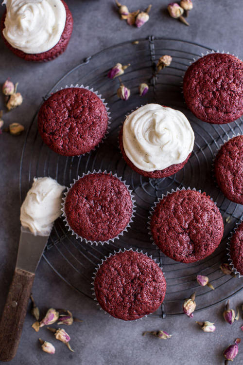 sweetoothgirl:  Deep Dark and Rosy, Red Velvet Cupcakes