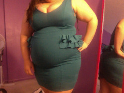 jamfeels:  I bought a new dress yesterday,