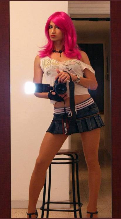 danlooking42: Smile J…. Soooo sexy. yum yum