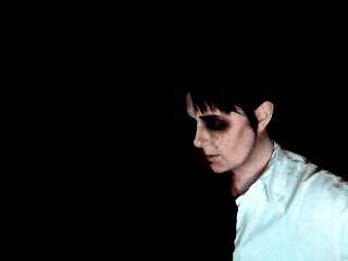 mybfisdead:  luringgud:  siksta:  luringgud:  a dead!marco gifset just for u yep