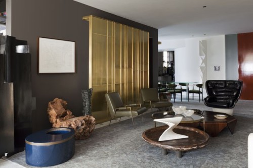titaniumtopper:bothsidesguys:  APT, SAO PAULO by OSVALDO TENORIO http://casavogue.globo.com/Interiores/apartamentos/noticia/2014/12/muralha-de-pedra-do-arquiteto.html    http://titaniumtopper.tumblr.com/archive