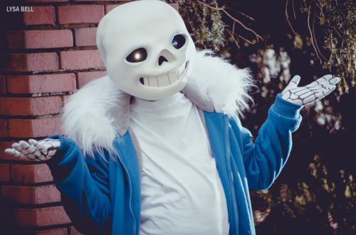 Okay here we go people! I got some nice pictures of my latest cosplay (it`s Sans if you can`t tell i