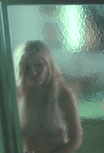 celebritiesuncensored:  Kirsten Dunst 