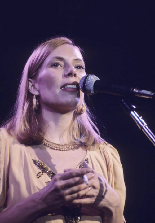 XXX bobdylan-n-jonimitchell:  Joni Mitchell, photo