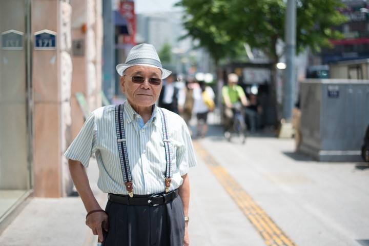 humans-of-seoul:  “When I was ten the war started, so I fled my home with my father.