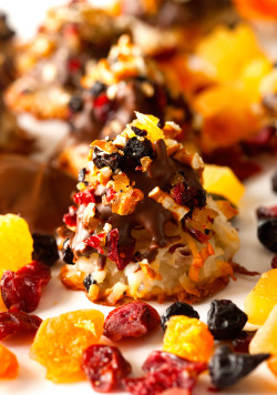 do-not-touch-my-food:  Fruity Chocolate Dipped Coconut Macaroons 