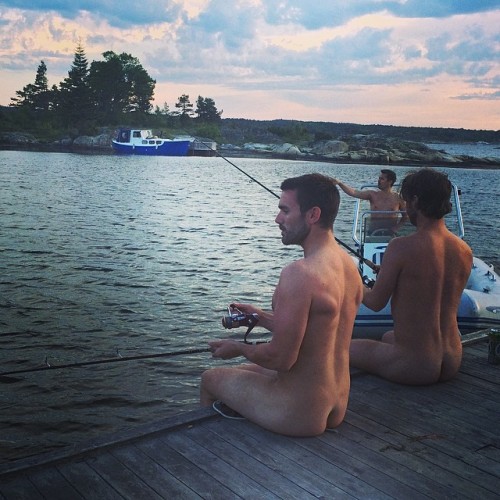 i-am-nude-by-nature: Butt naked fishing