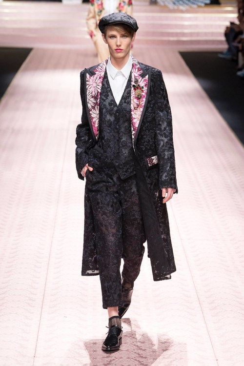 dresslikeceleb: Dolce &amp; Gabbana unravels the DNA of Fashion in the new collection S/S 2019