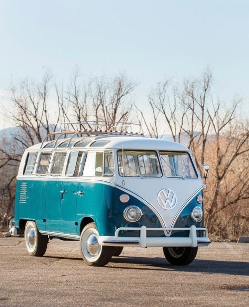 utwo:  ‘67 VW Type 2  21 Window Deluxe© r m sothebys