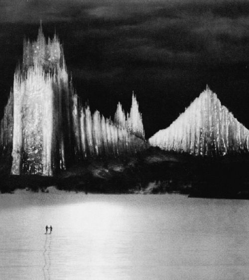 the-inmost-1ight:Luis Trenker and Leni Riefenstahl Der heilige Berg / The Holy Mountain (1926)Dir. A