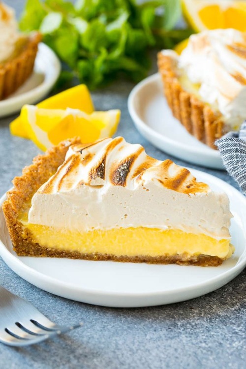 daily-deliciousness: Brown sugar lemon meringue tart