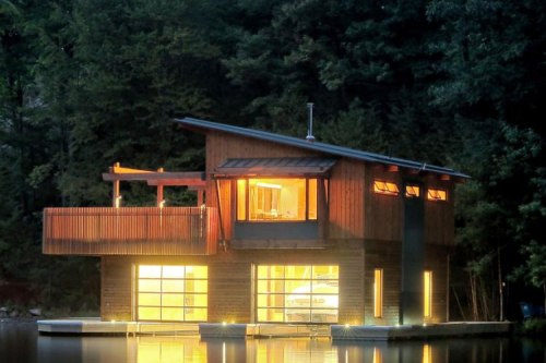 nonconcept:  Muskoka Boathouse, Ontario, Canada by Christopher Simmonds Architect. (Photography: Peter Fritz) 