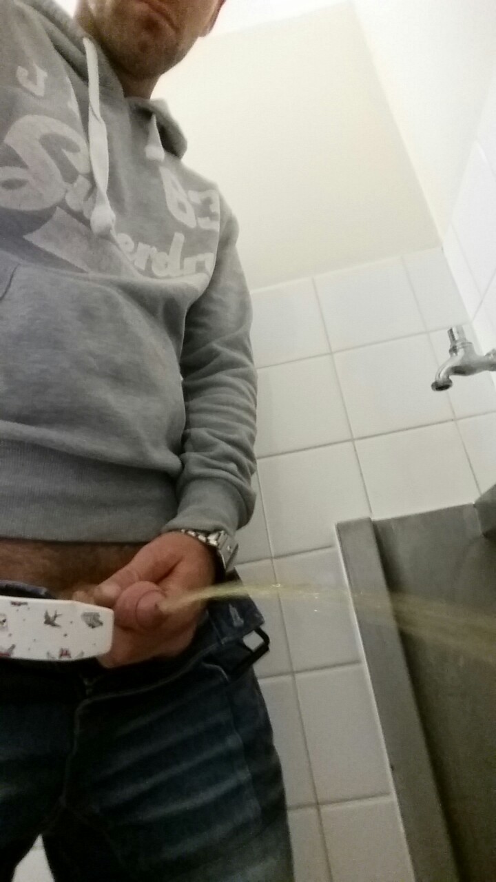 bootslaveboyusa:  nastygrossstuff-3:  daddy-piss:This man’s got the most beautiful