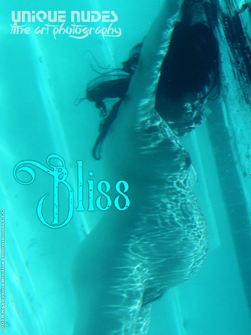 Super happy with this morning’s underwater maternity nude shoot, Bliss, featuring long time model Ki