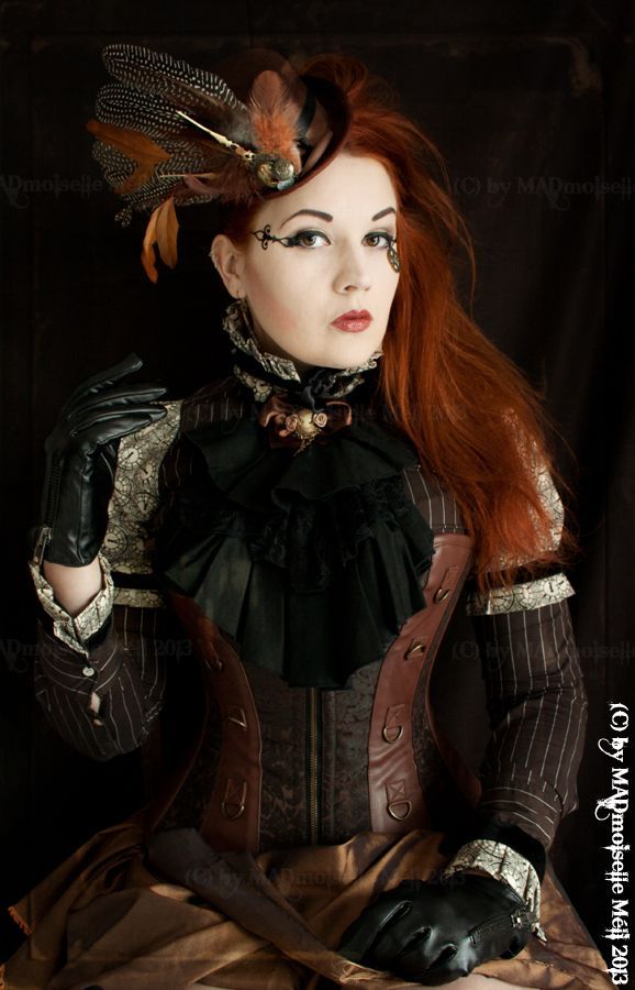 steampunk-girl:  Steampunk GirlSteampunk Girl Twitter