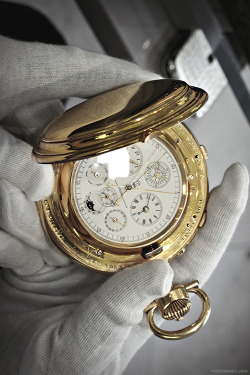 watchanish:  Ů,000,000 Audemars Piguet pocket watch.Read the full article on WatchAnish.com. 