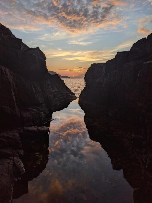 Sunrise at Acadia, ME USA [3024x4032][OC] via /r/EarthPorn https://ift.tt/3knVgon