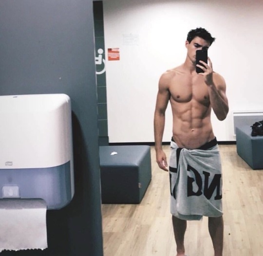 thehumanmale:  