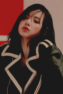 LISA; Elle Korea Photoshoot