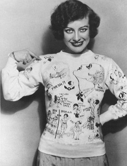 zhooey:  Joan Crawford in a hand drawn - hand lettered jersey in 1928 