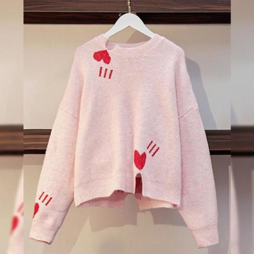 Love Heart Sweater A-Line Skirt Set starts at $41.90 ✨✨Lovely, isn’t it?