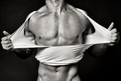 beautifulfuckingmen:  ♞