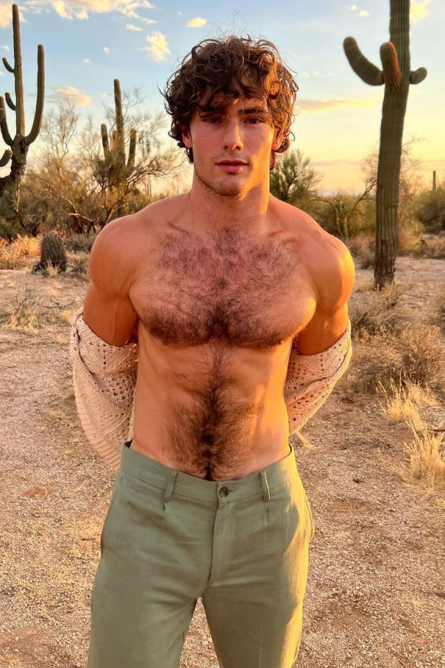 harlan-briggs:LEVI CONELY 🌵