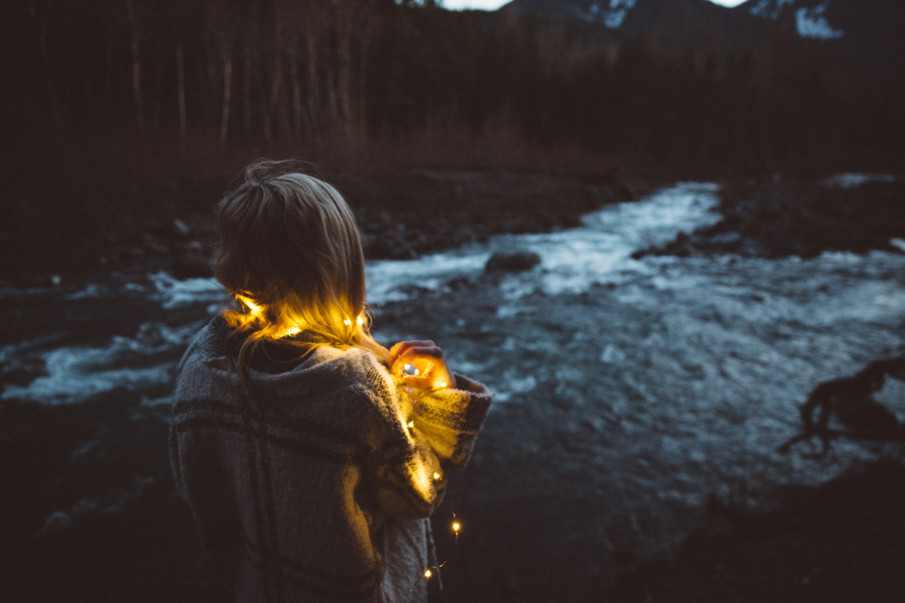 samelkinsphoto:  Last minute bonfire along the river